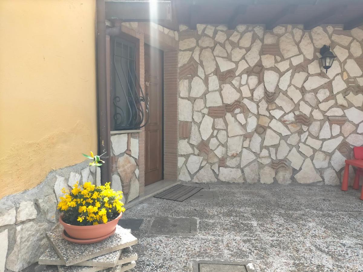 Civico Ventitre Apartment Mentana Екстериор снимка